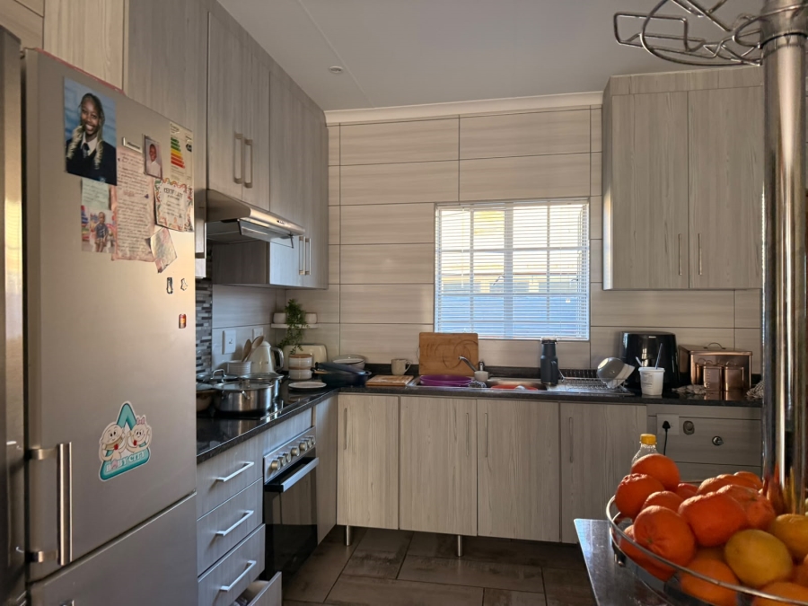 3 Bedroom Property for Sale in Waterkloof East North West